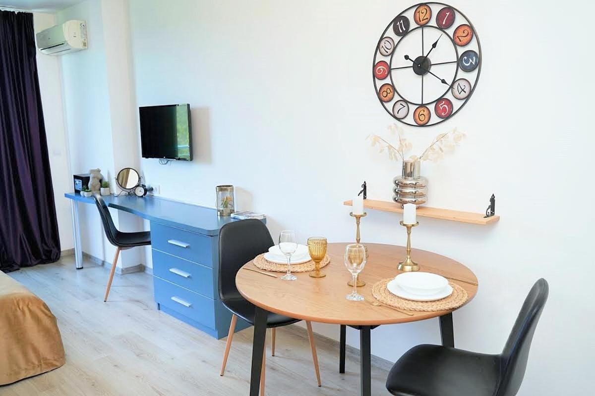 Design Studio In Atlantis Resort&Spa, Burgas Airport Екстер'єр фото