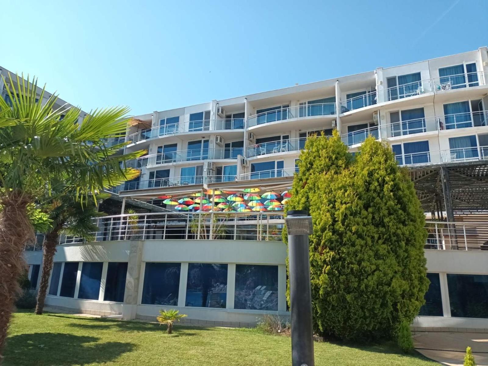 Design Studio In Atlantis Resort&Spa, Burgas Airport Екстер'єр фото